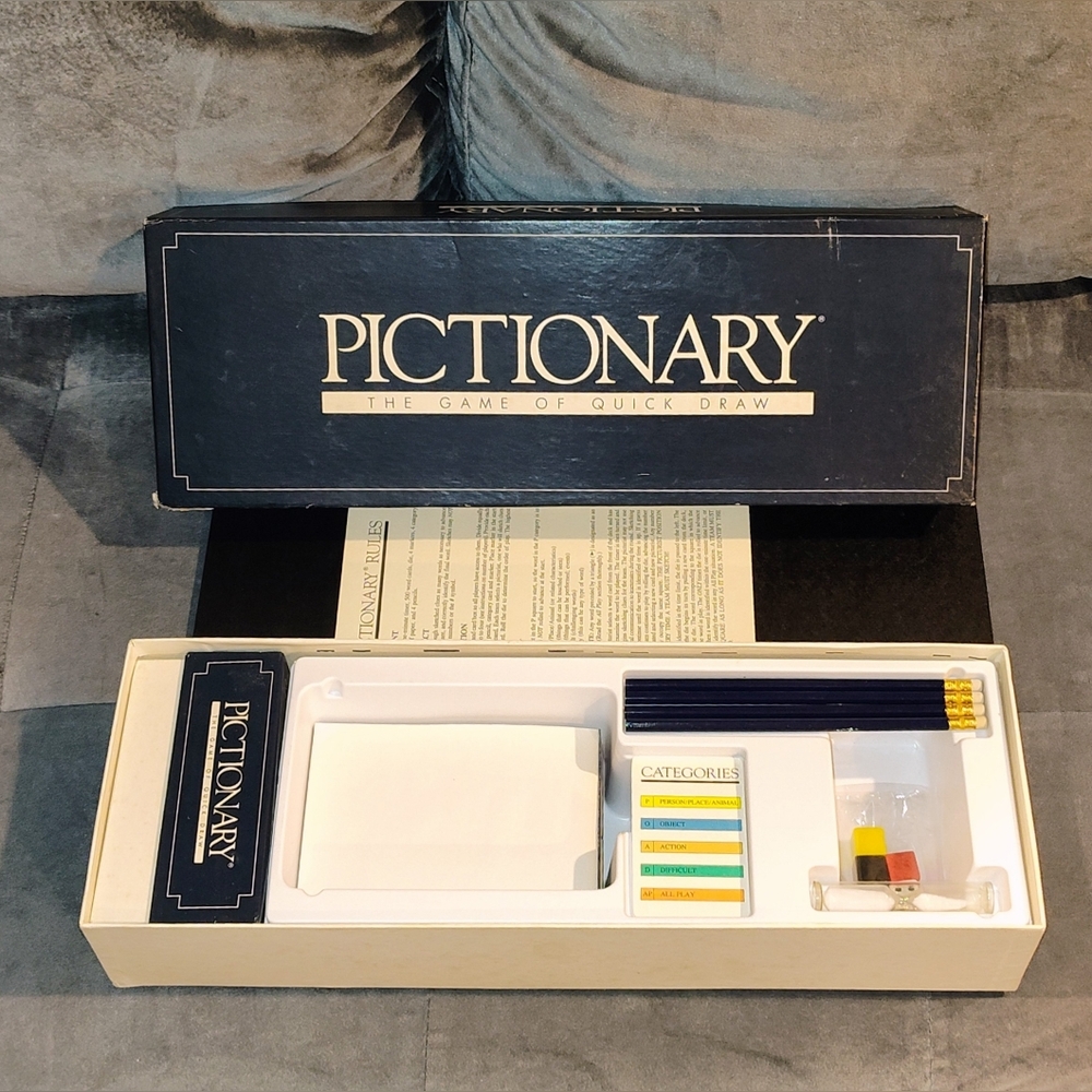 NOB 1985 PICTIONARY 1ST EDITION THE GAME OF QUICK-DRAW BOARD GAME SET  COMPLETE